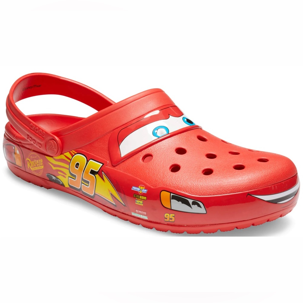 NWT Lightning McQueen crocs!! Women’s 7 Men’s 5